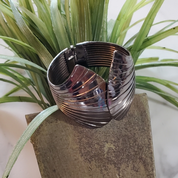 Shiny Cuff Bracelet 💥3 for $24💥 - Picture 14 of 16